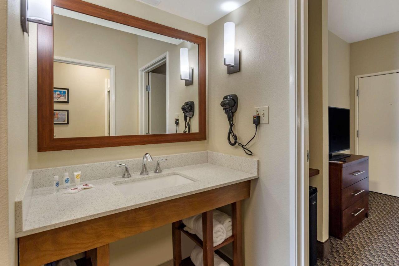 Comfort Suites メンフィス エクステリア 写真